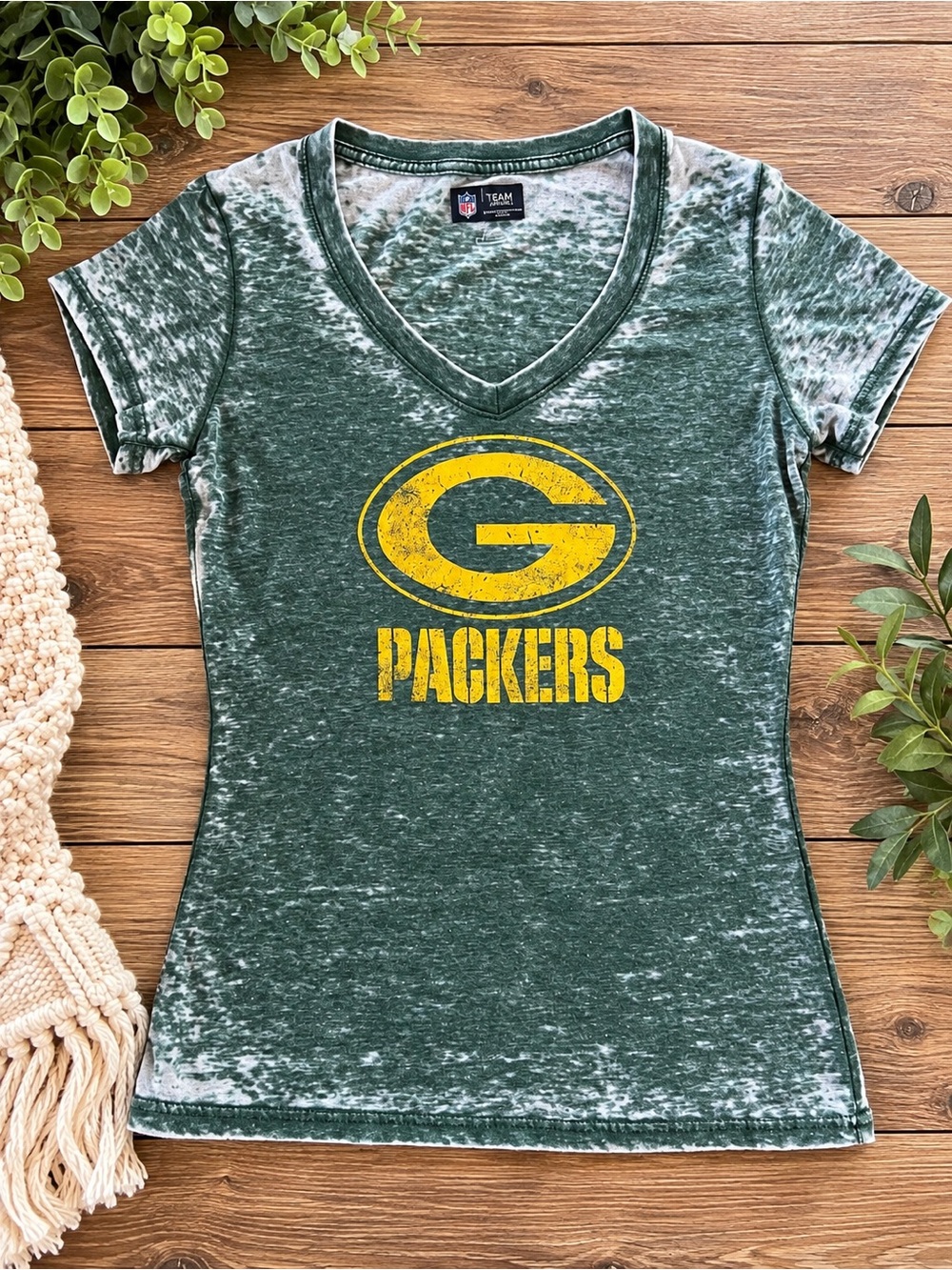 Green Packers V-Neck Short Sleeve Tee 737
